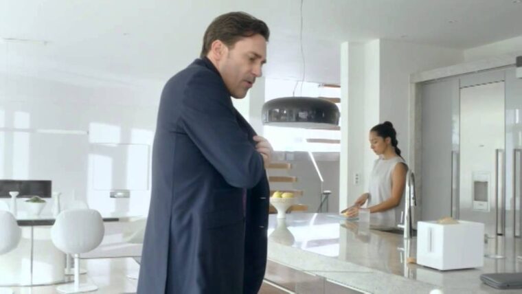 Black Mirror – White Christmas
